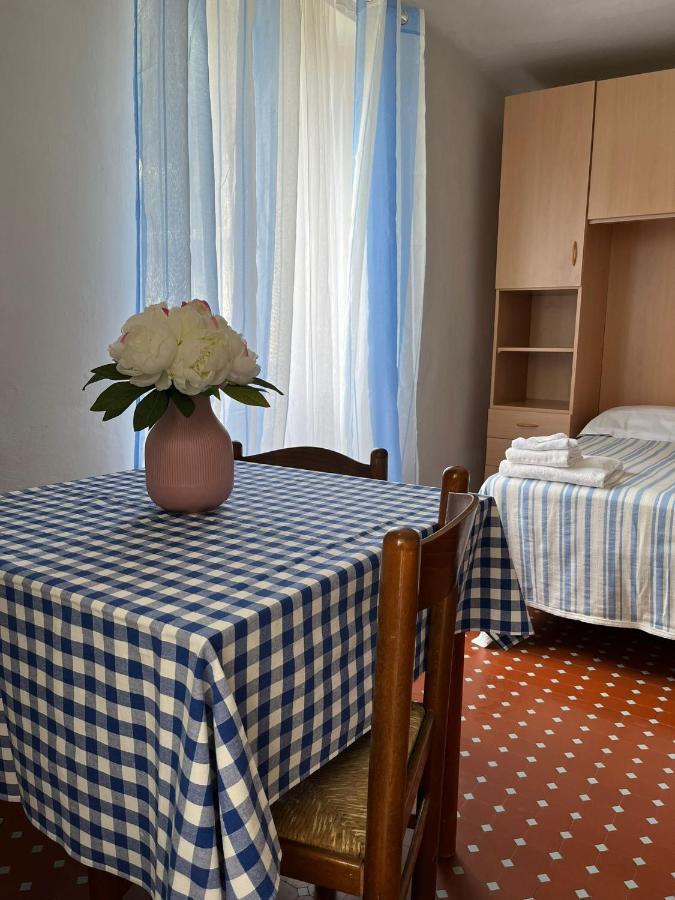 Casa Violetta Bed & Breakfast มารีนา ดิ มาซซา ภายนอก รูปภาพ