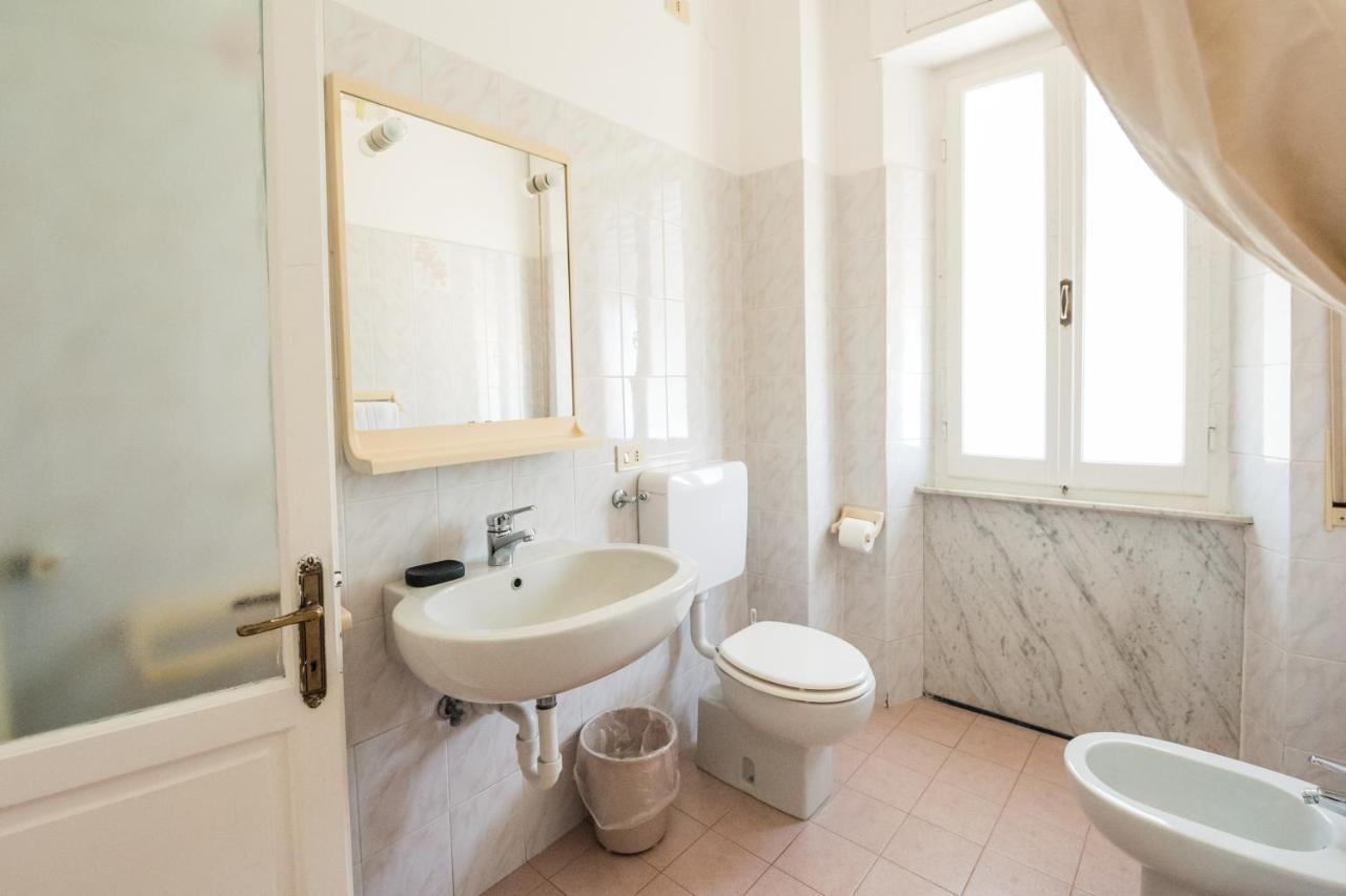 Casa Violetta Bed & Breakfast มารีนา ดิ มาซซา ภายนอก รูปภาพ