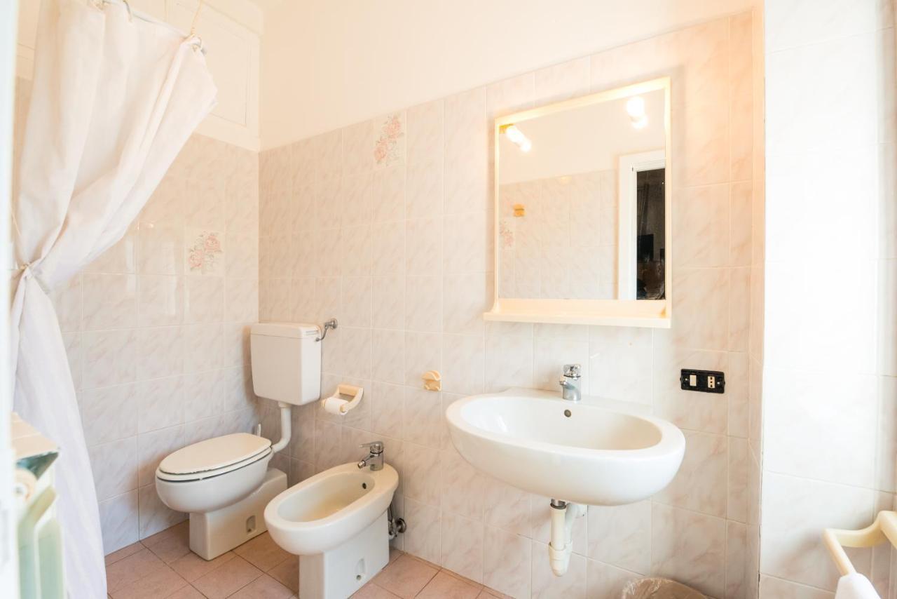 Casa Violetta Bed & Breakfast มารีนา ดิ มาซซา ภายนอก รูปภาพ