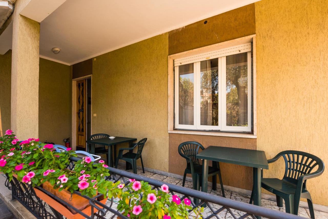 Casa Violetta Bed & Breakfast มารีนา ดิ มาซซา ภายนอก รูปภาพ
